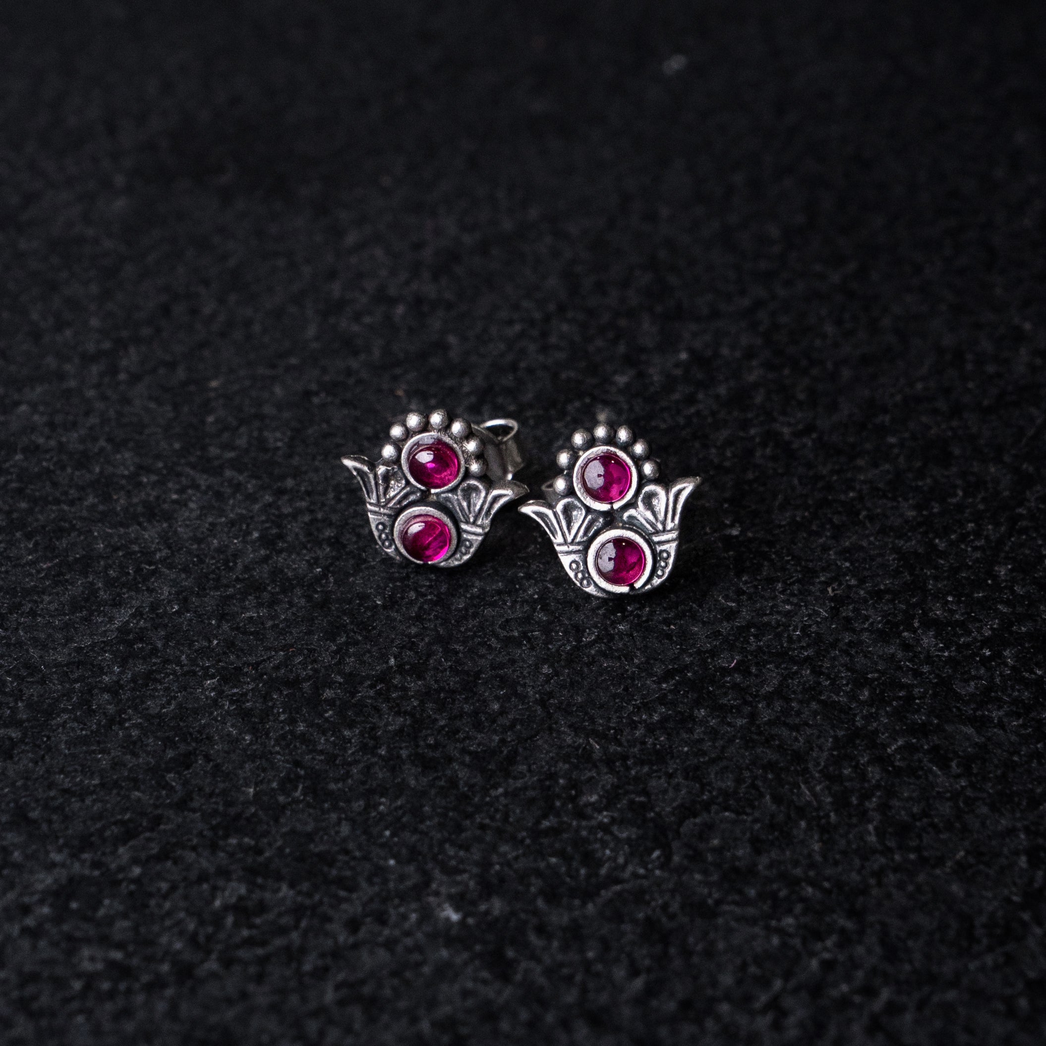 Rangdari Silver Studs