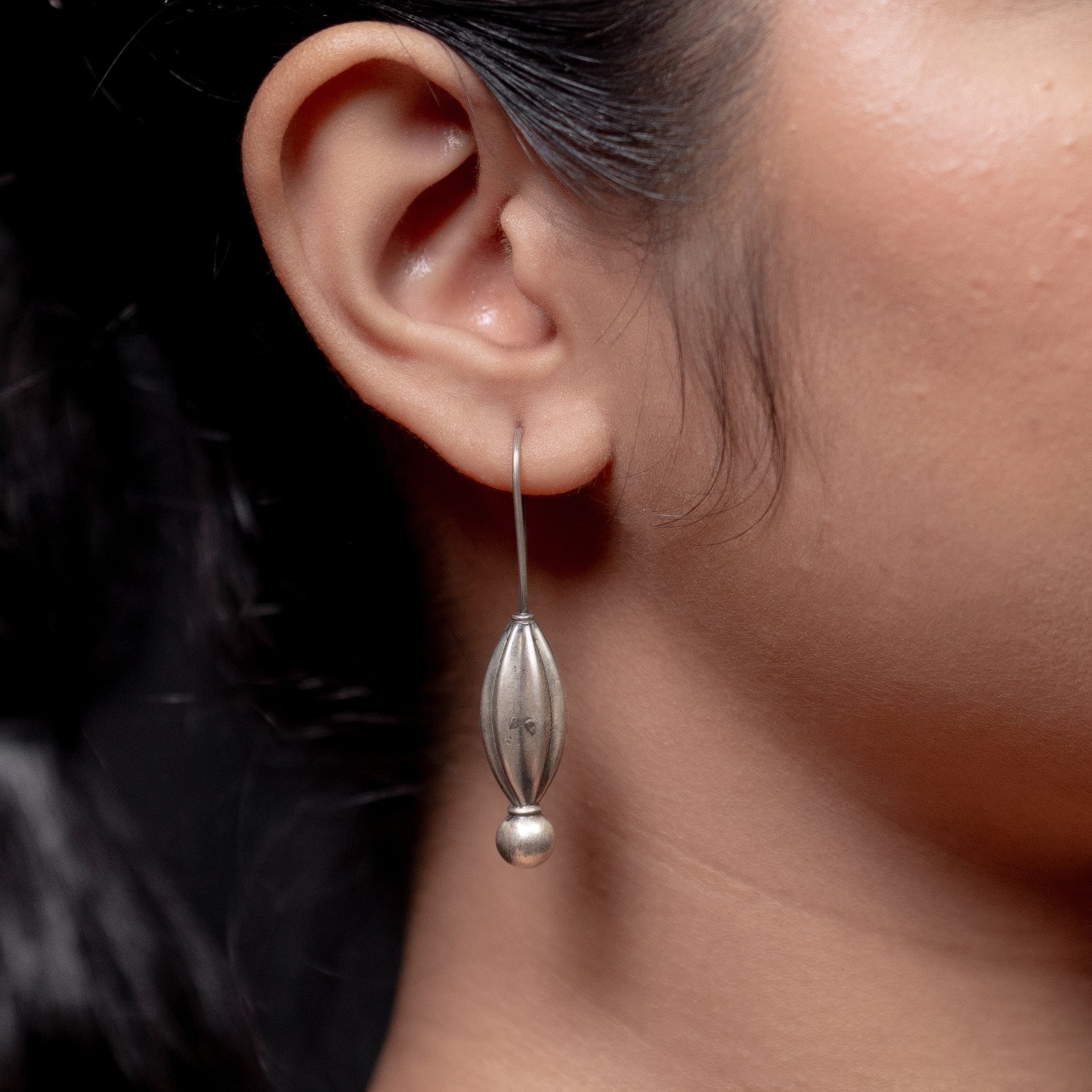JAUVIKA EARRING