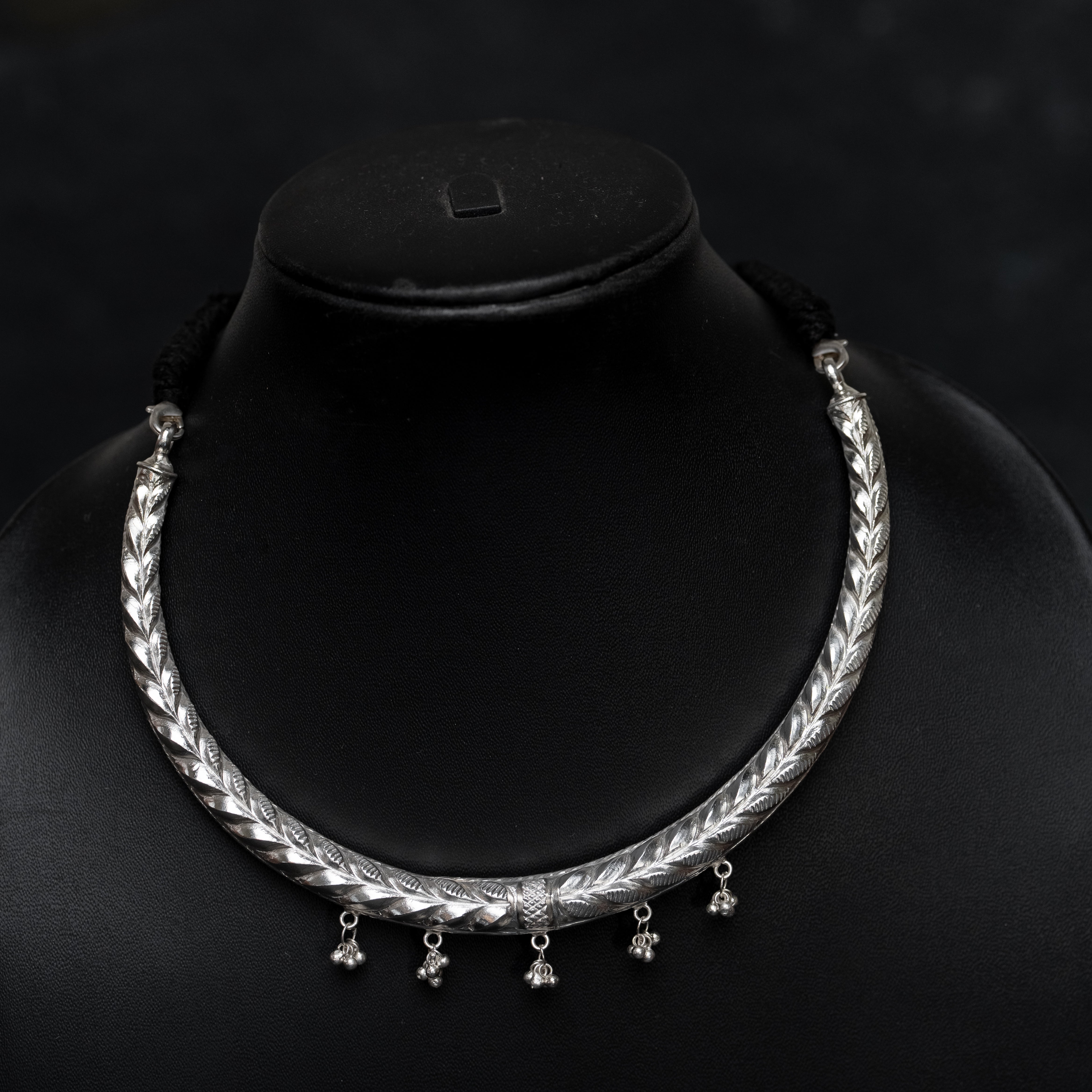 Silver Paatra Hasuli