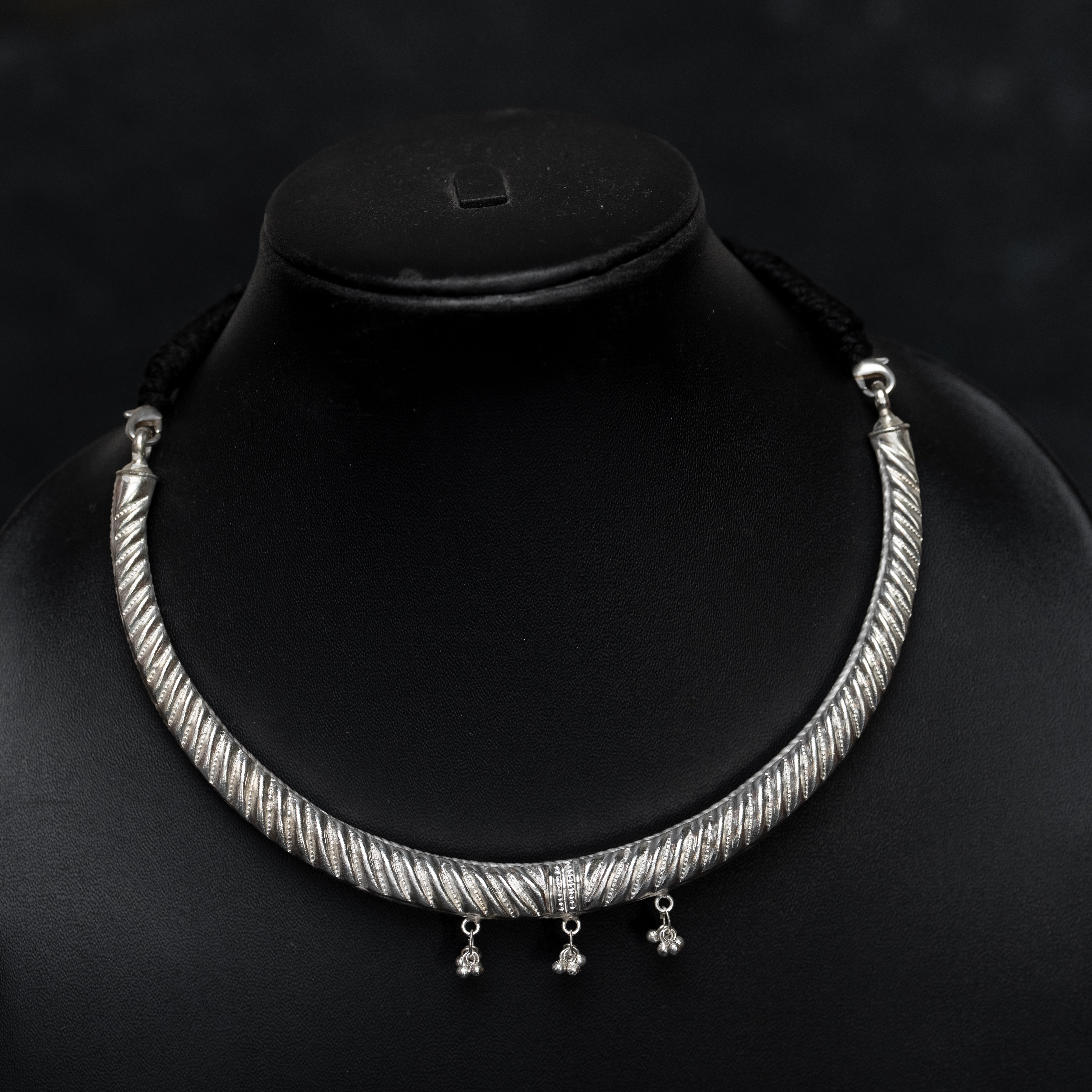 Silver Ghumri Hasuli