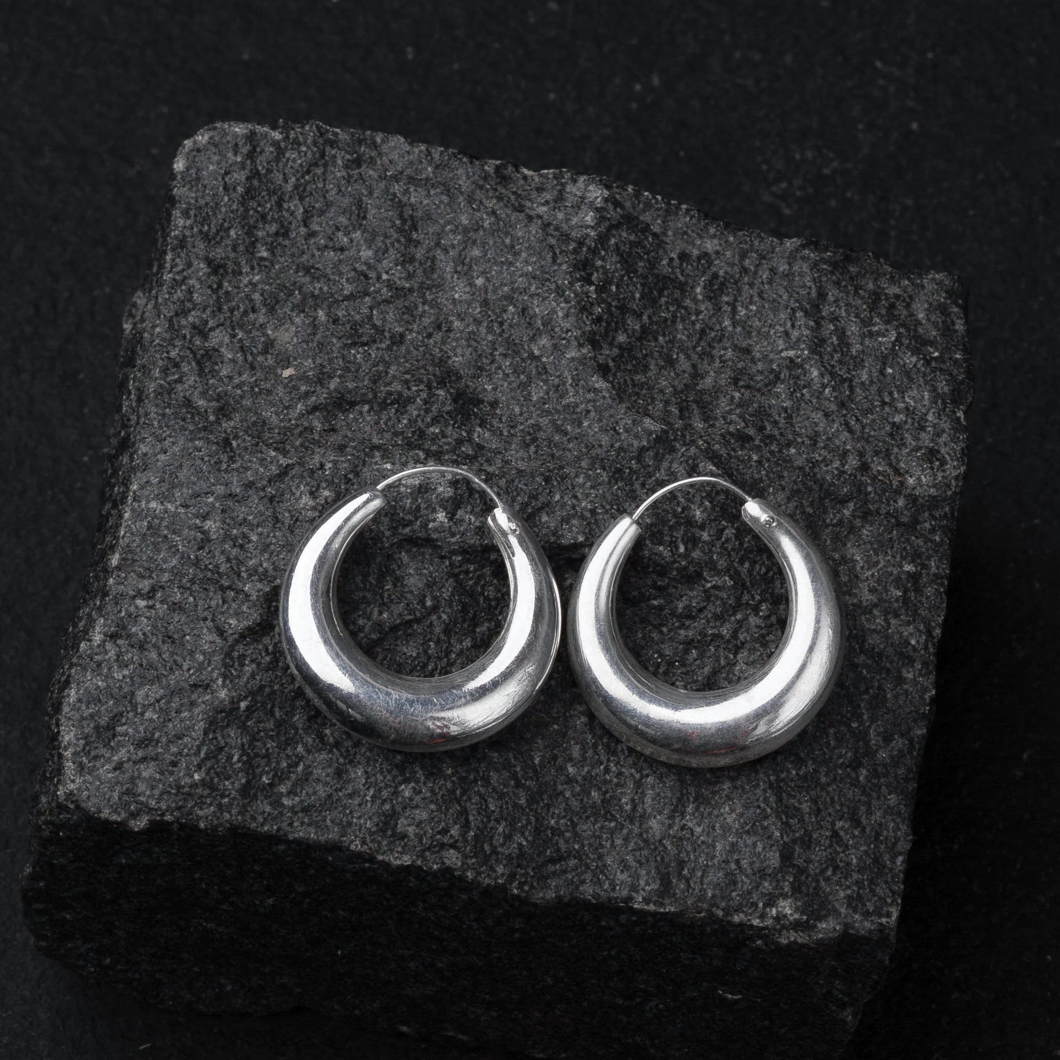 DHOLI Silver Hoops