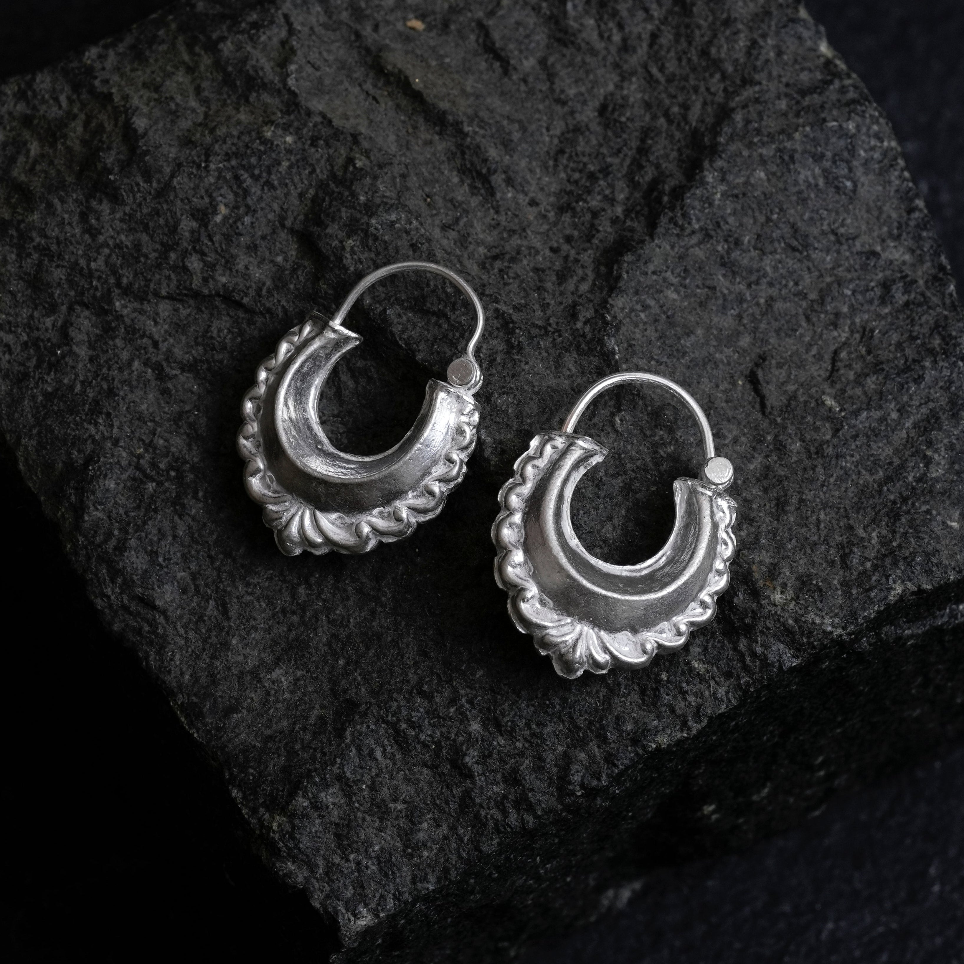 Pushpini Silver Munade