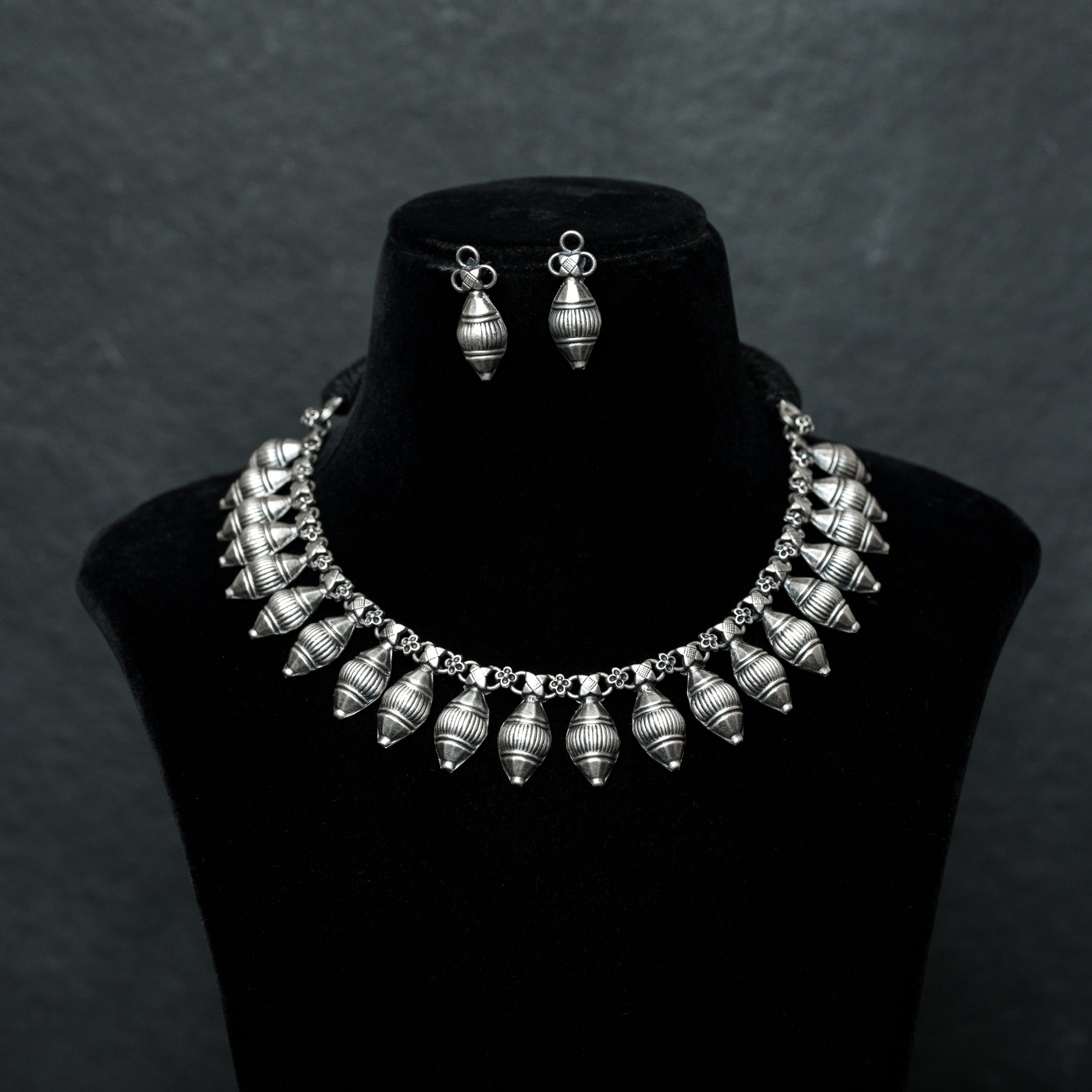 Silver Jaukanthi Haar