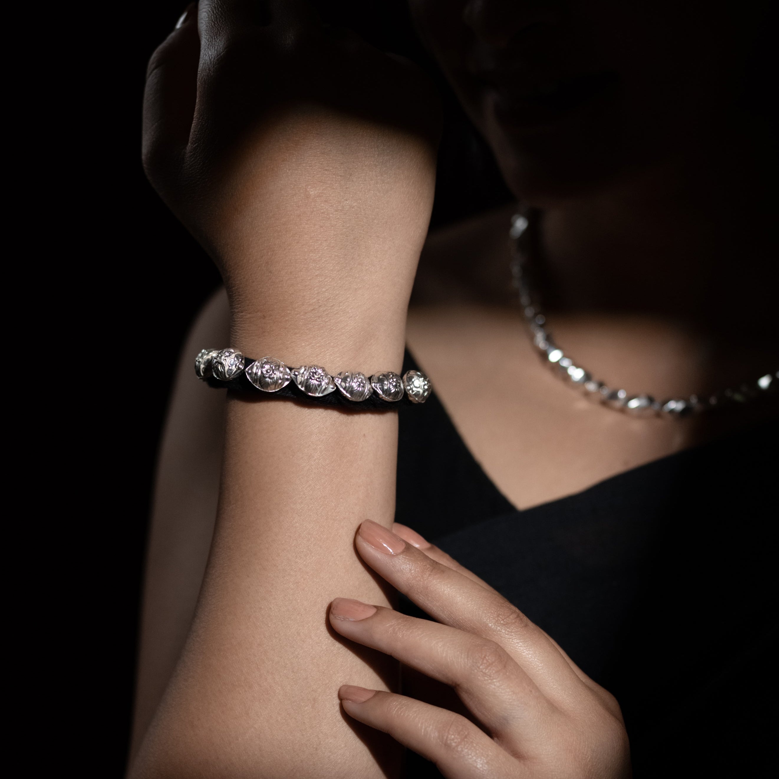 Navphool Pahuchi Silver Bracelet (single)