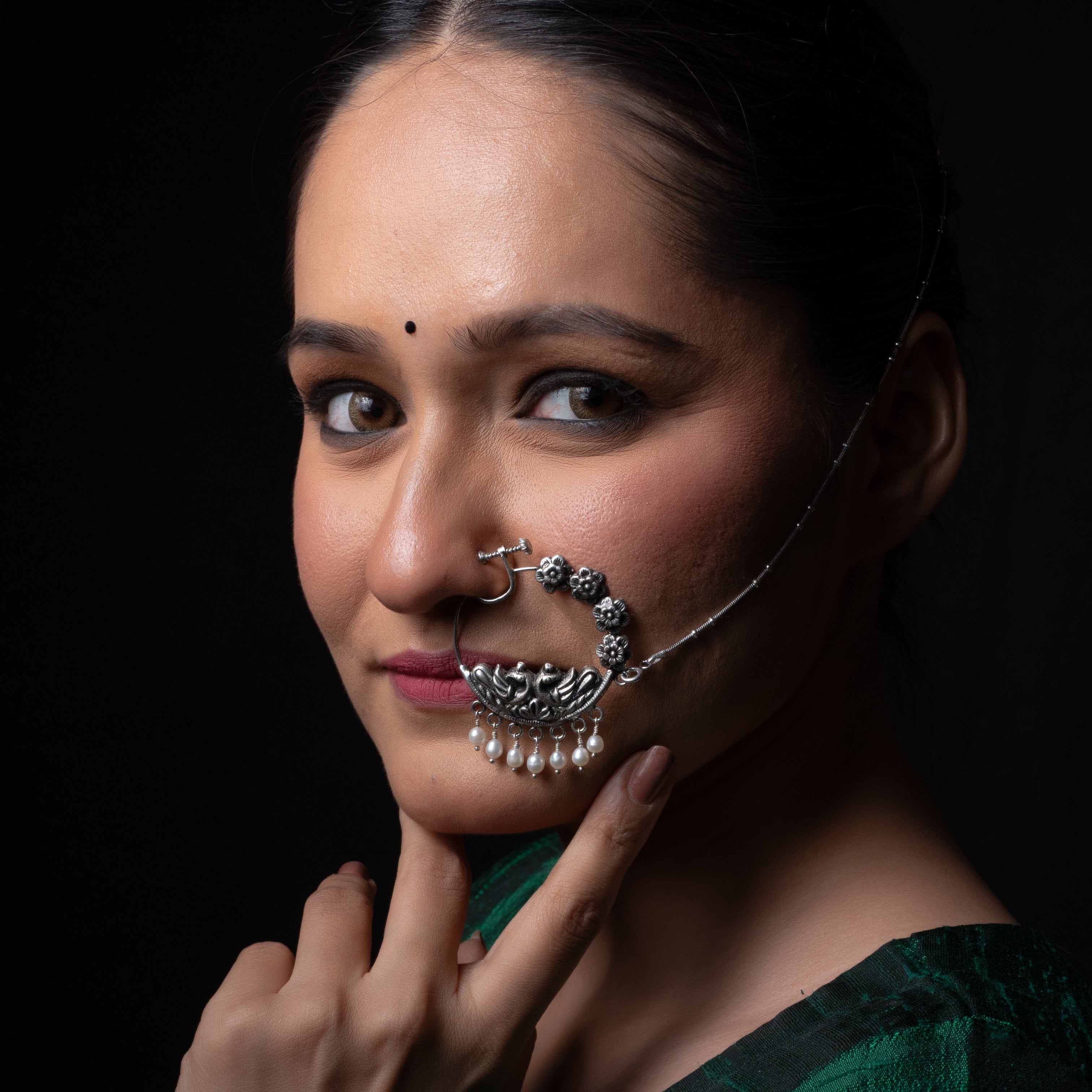 Morni silver pearl nath