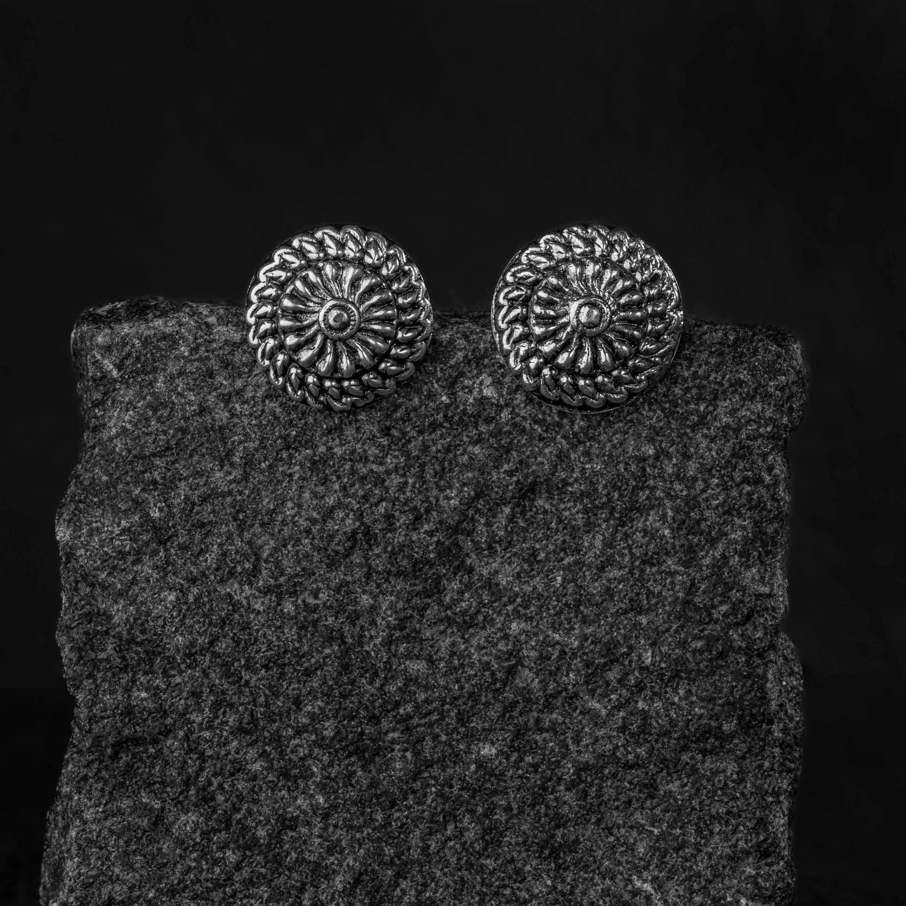 CHAKRA Silver Studs