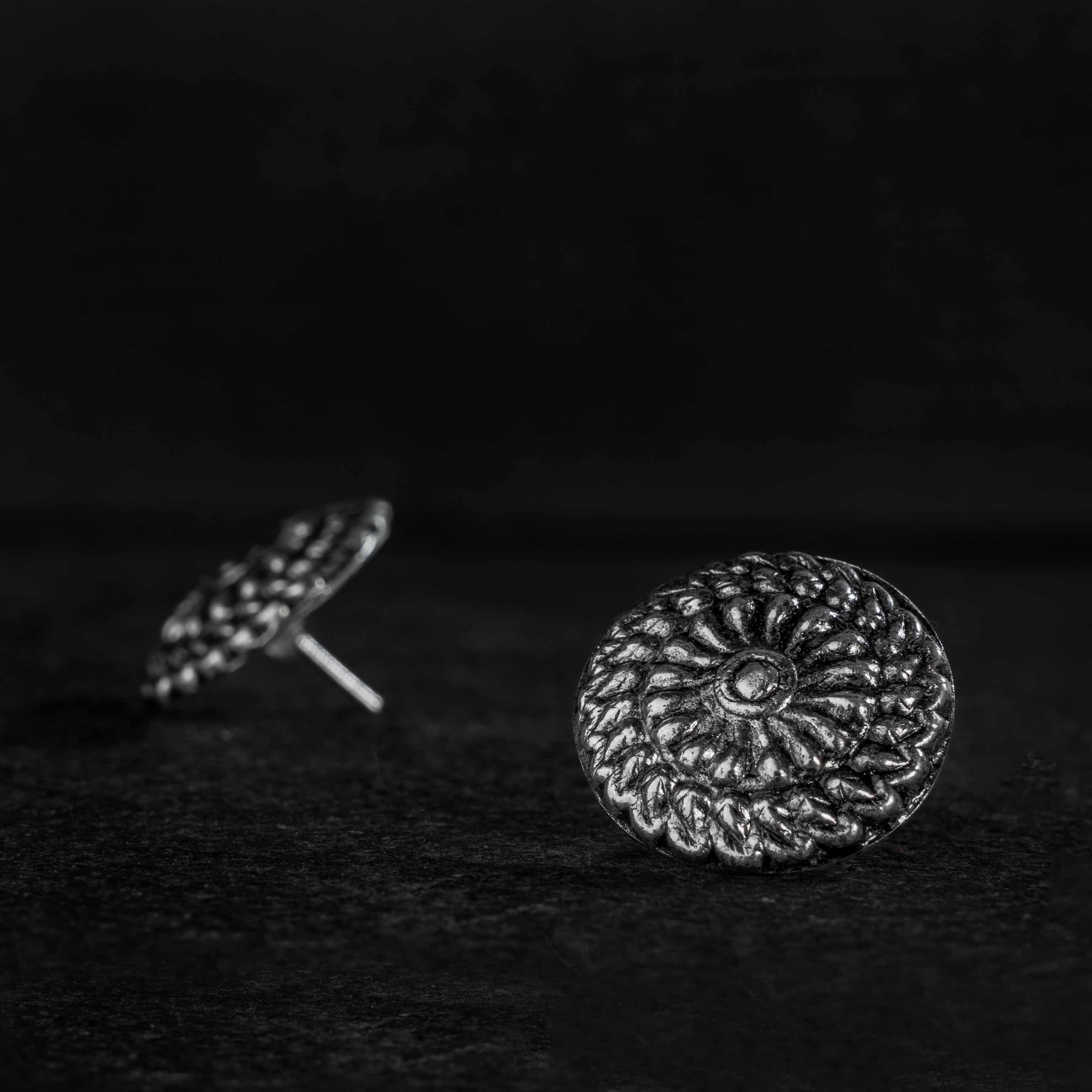 CHAKRA Silver Studs