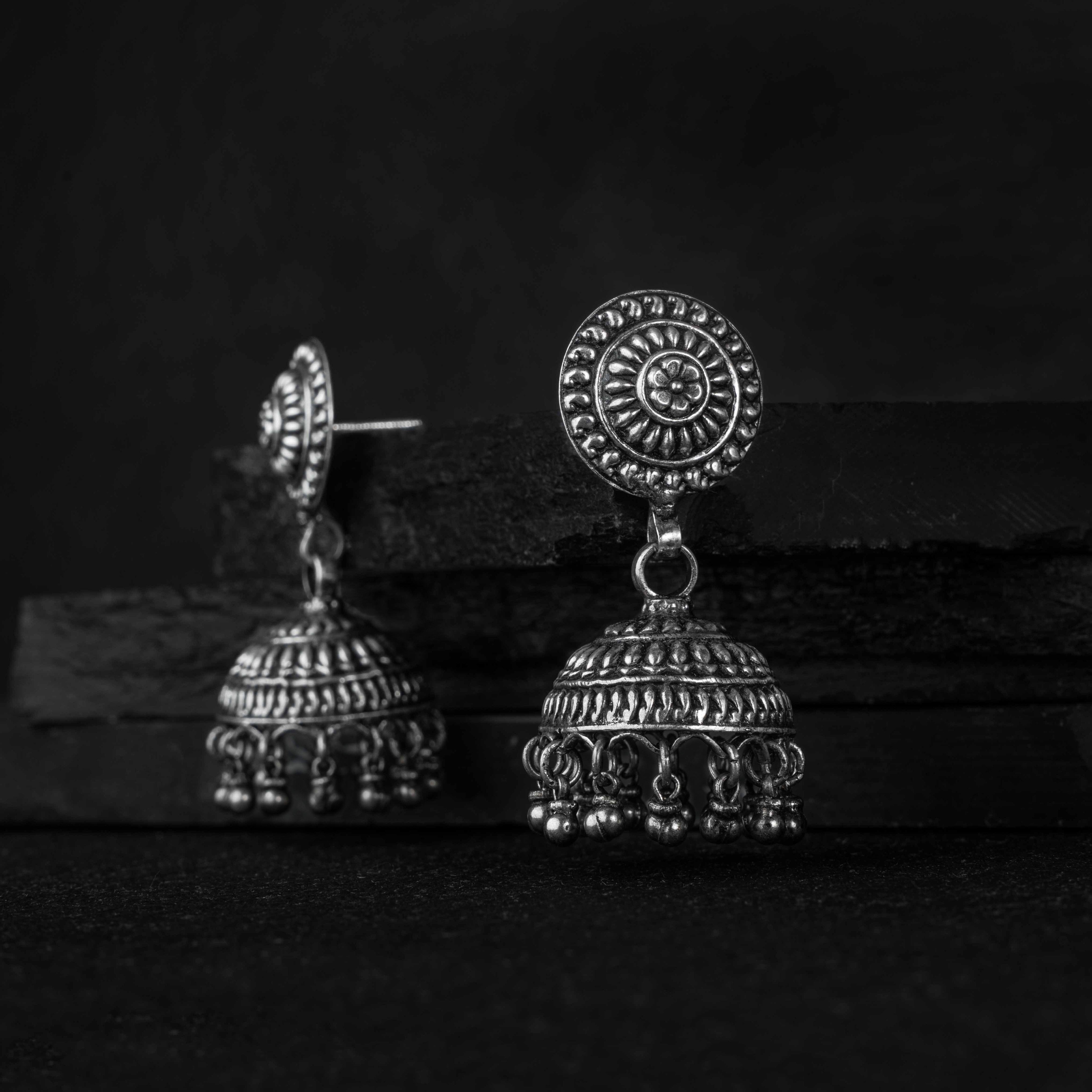 Pankhuri Silver Jhumki