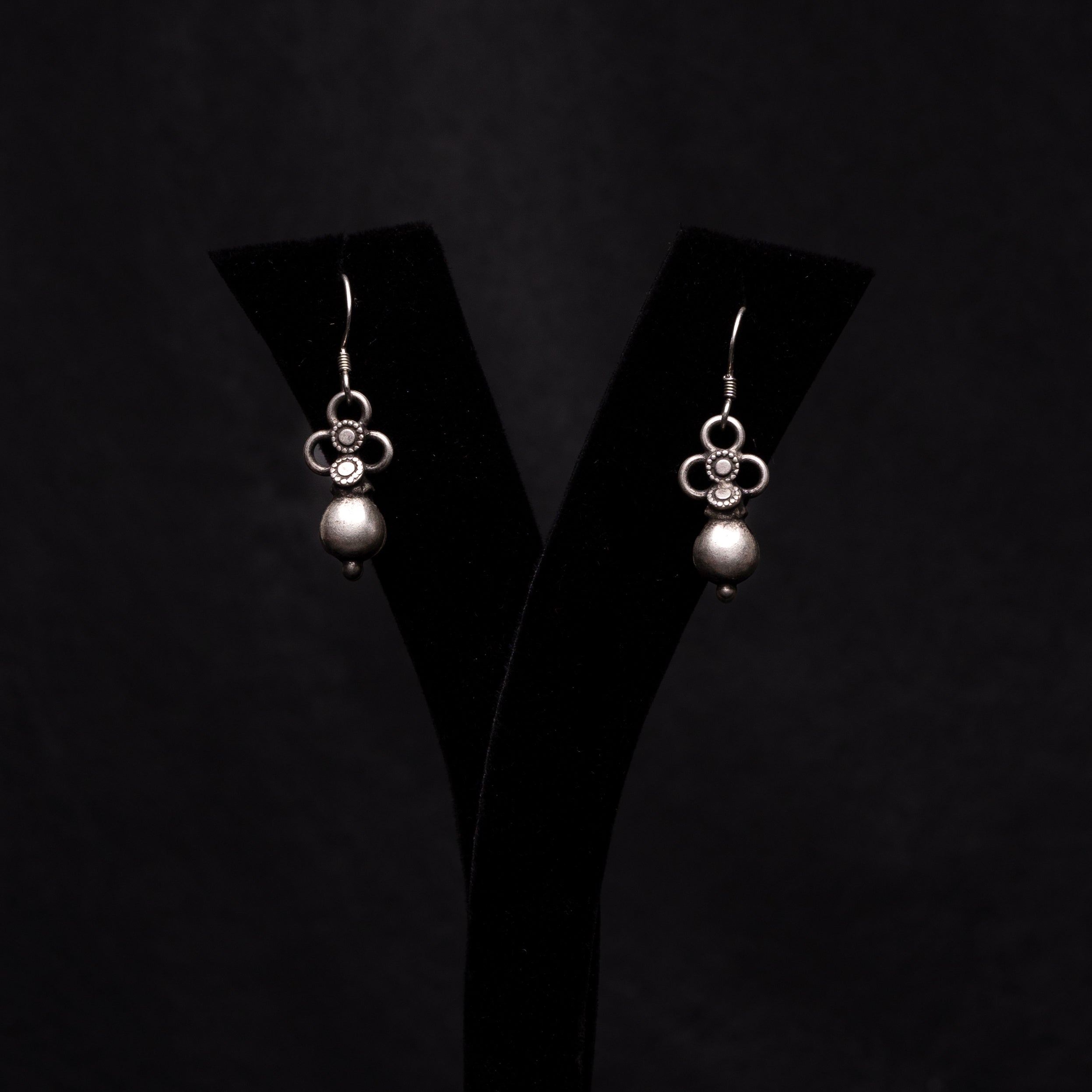 Phooldana Earings