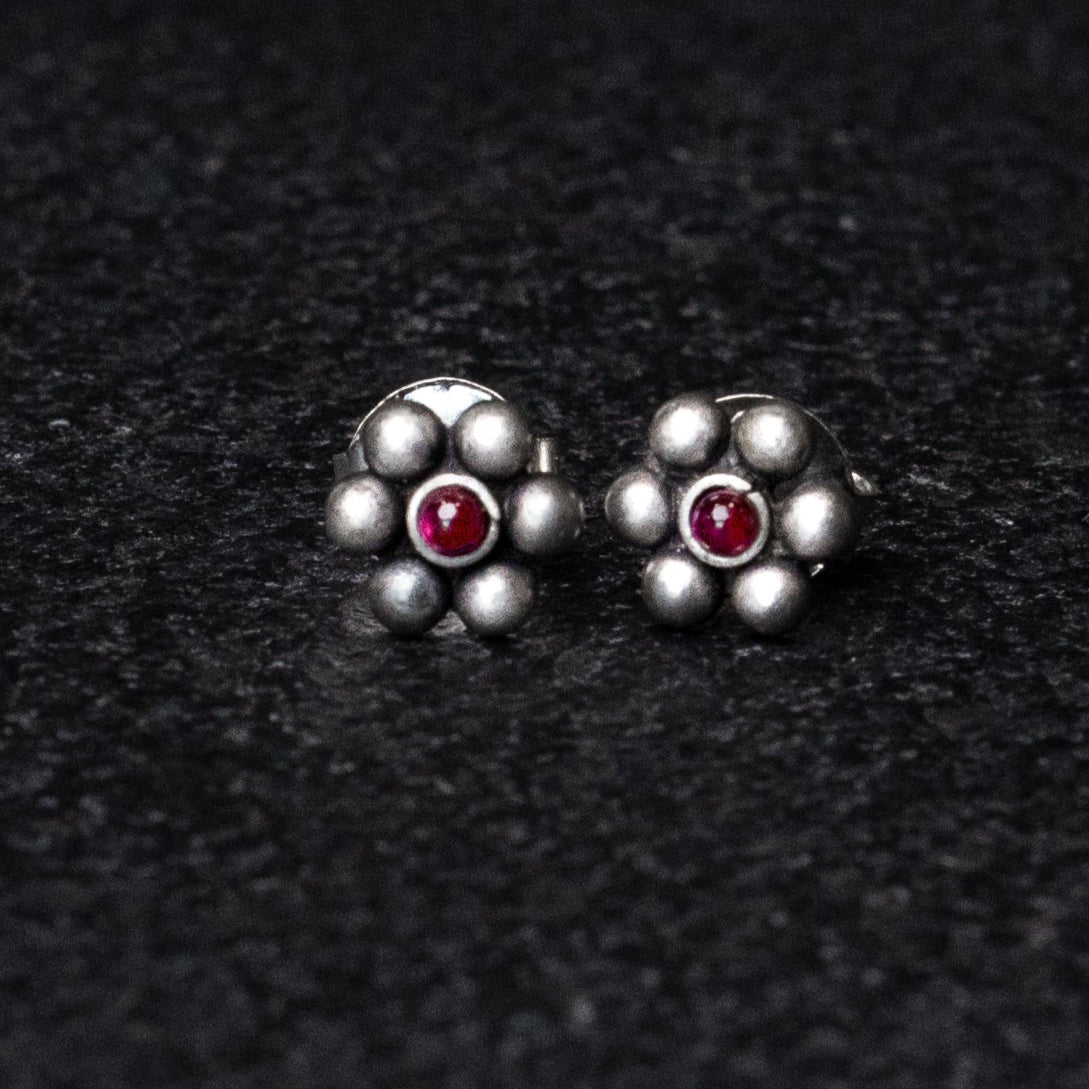Gulbahar Studs