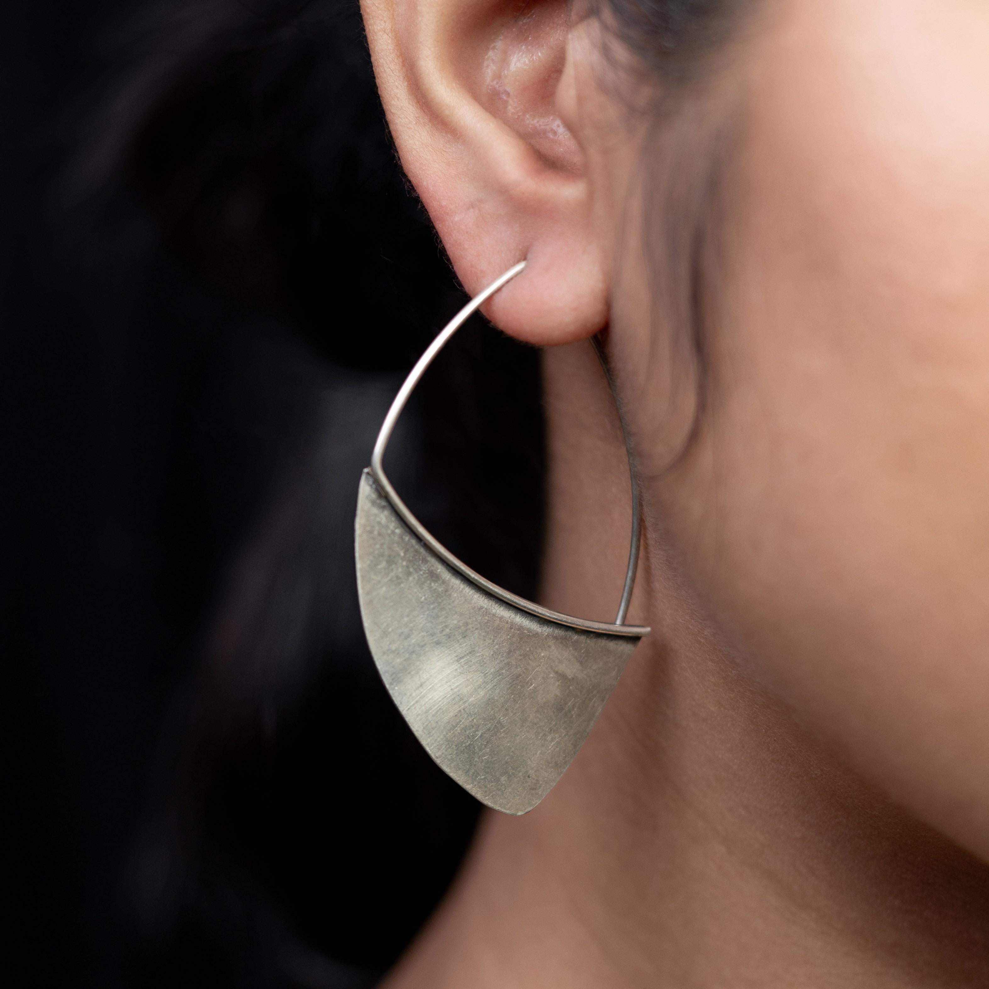 Tungli Earrings