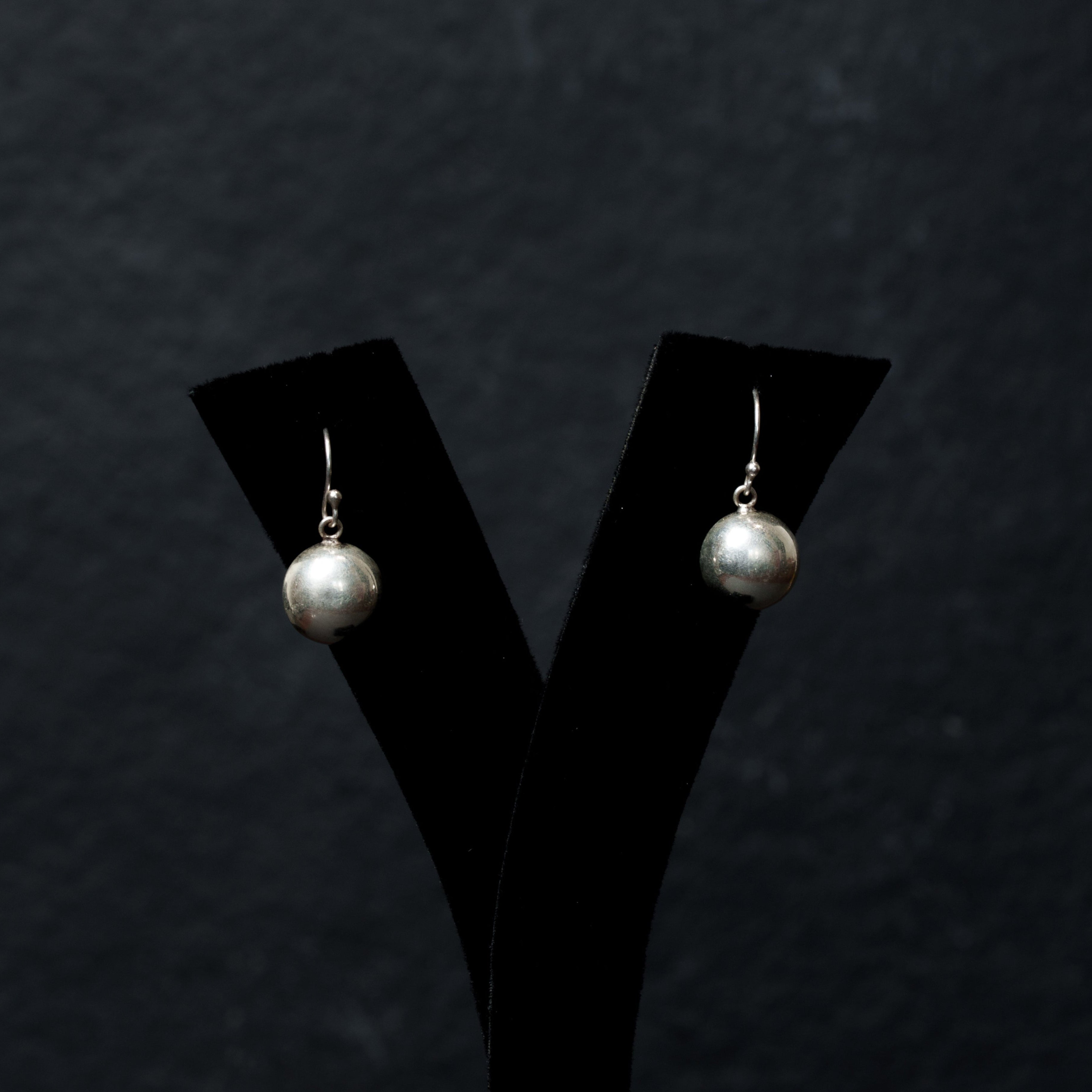 Bindri earrings