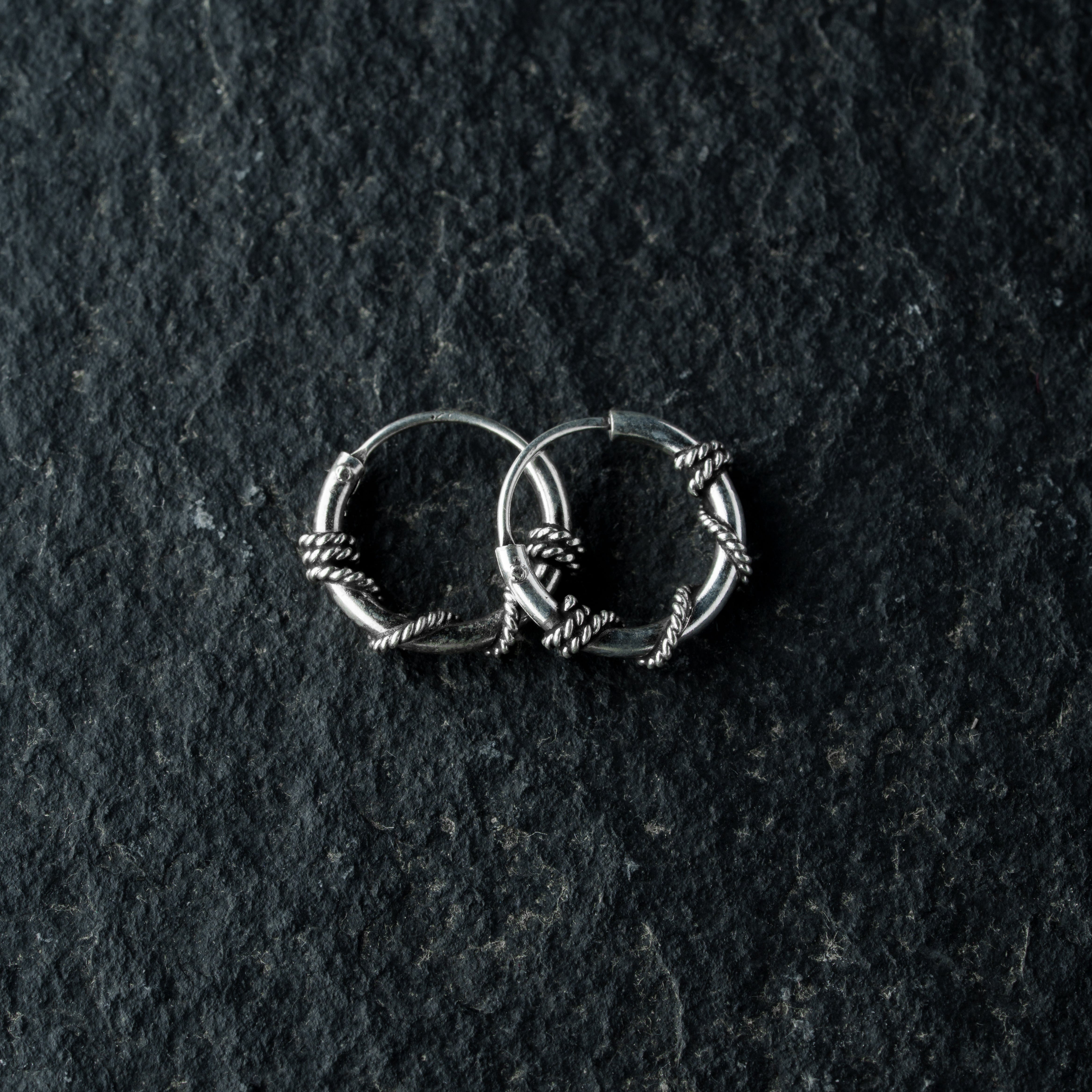 Bandh Hoops