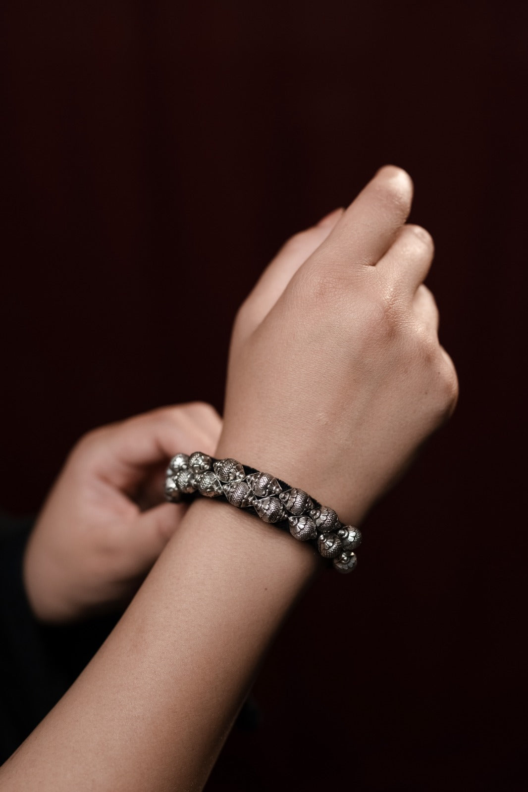 Dwishank Pahuchi Silver Bracelet