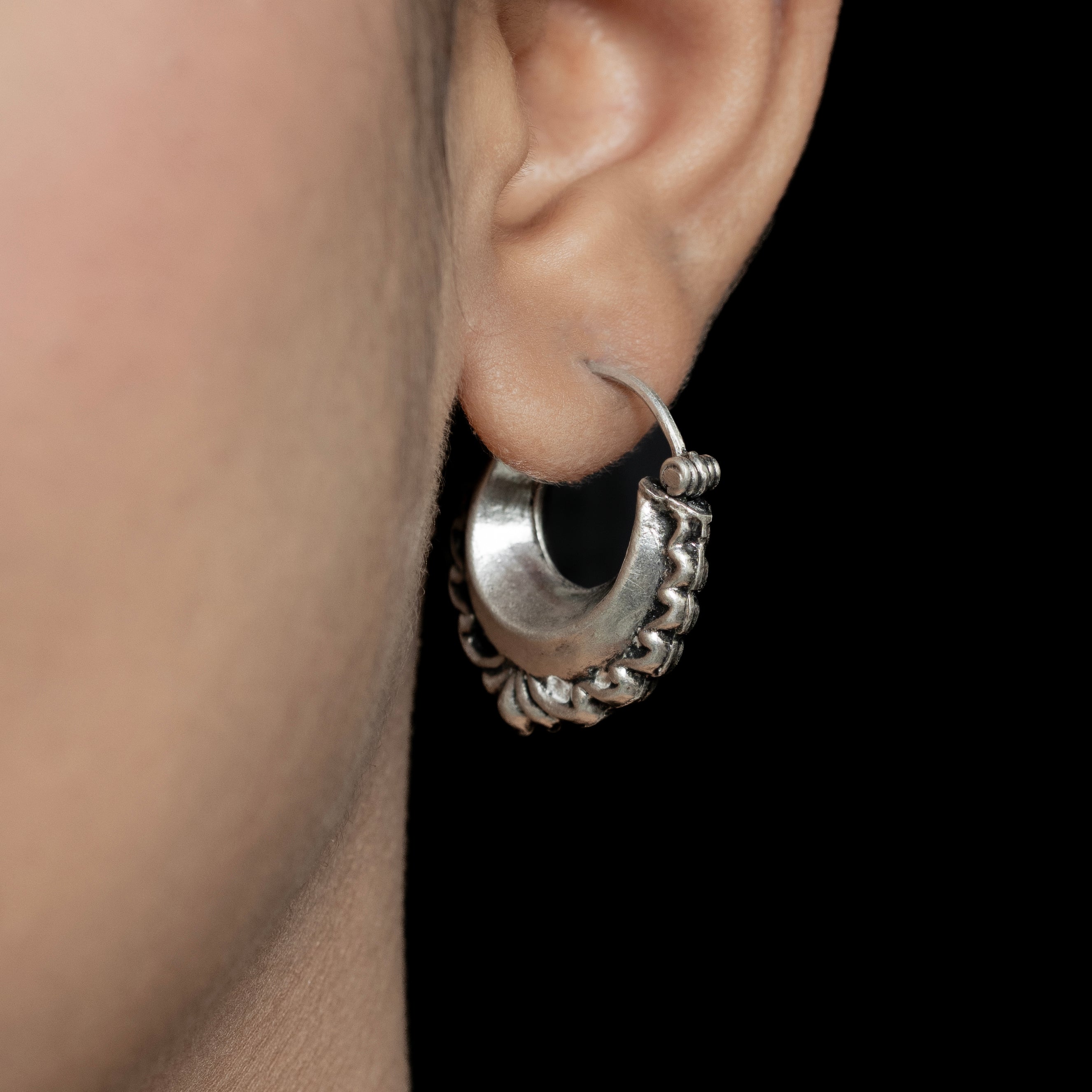 Pushpini Silver Munade