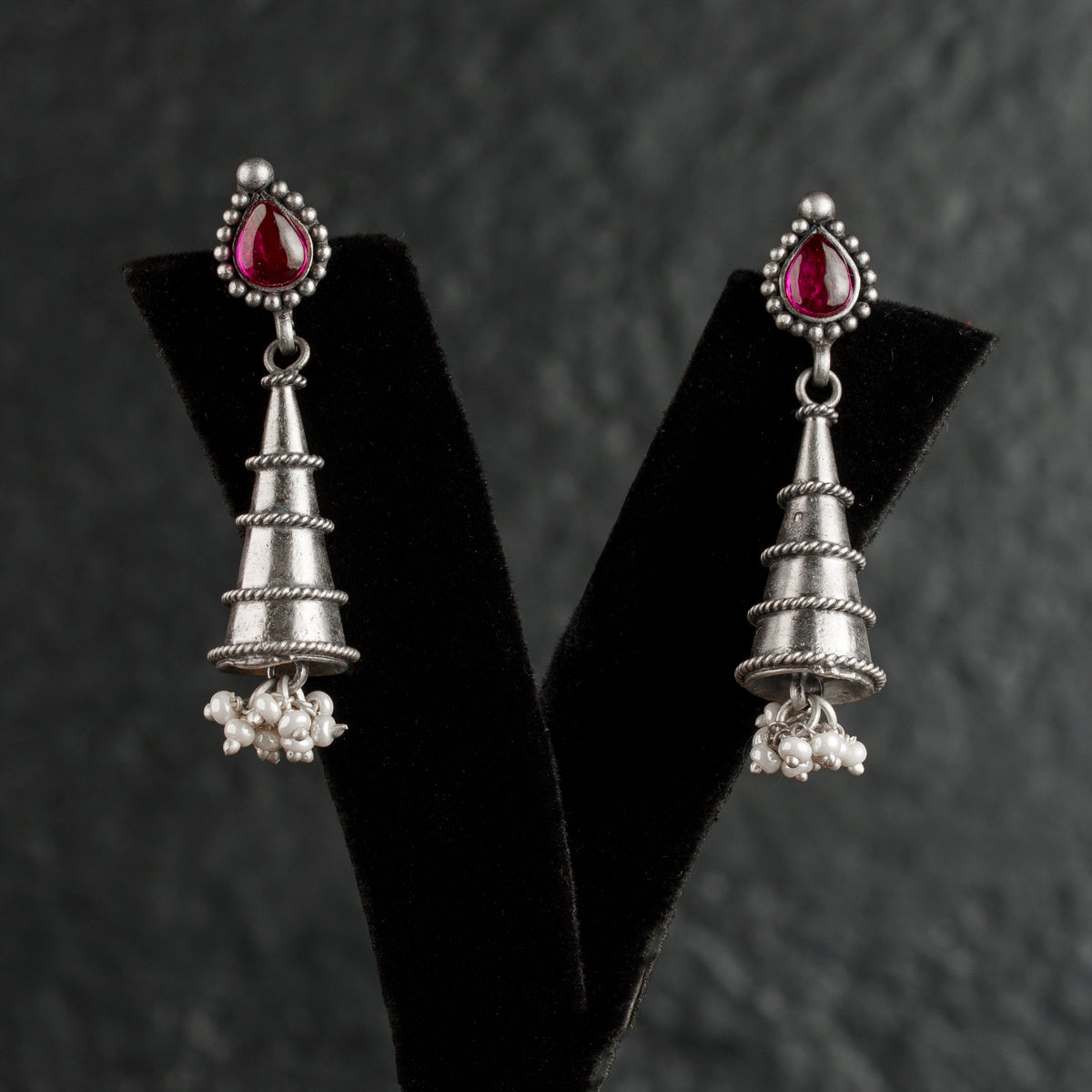 Neyra Jhumki