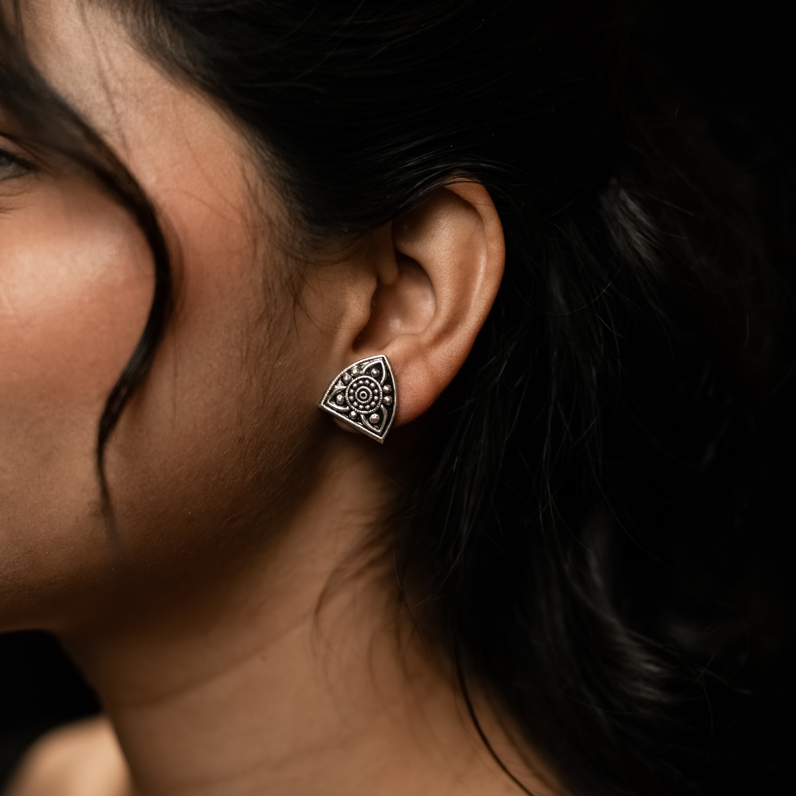 Parni Studs