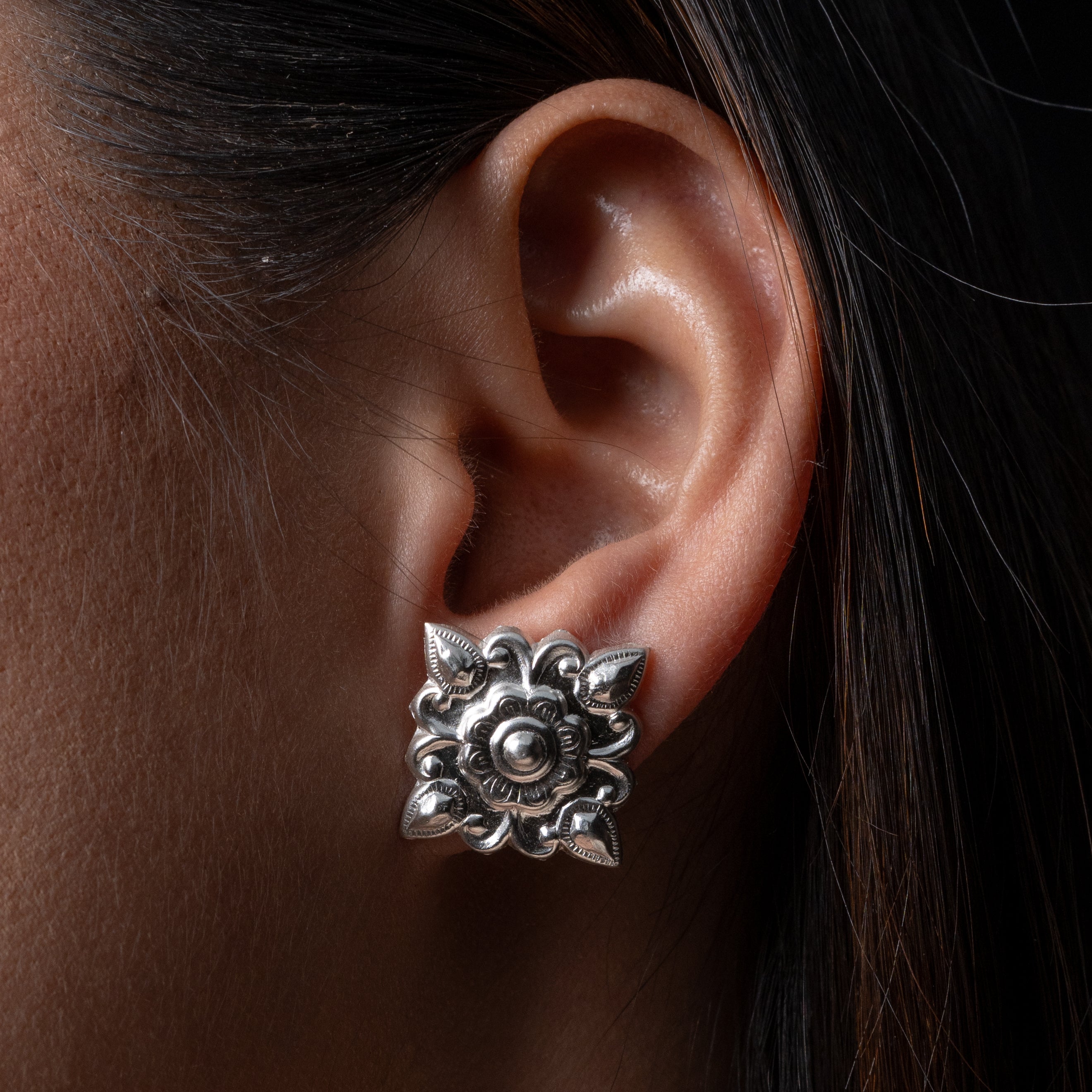 Chauki Silver Studs Earrings