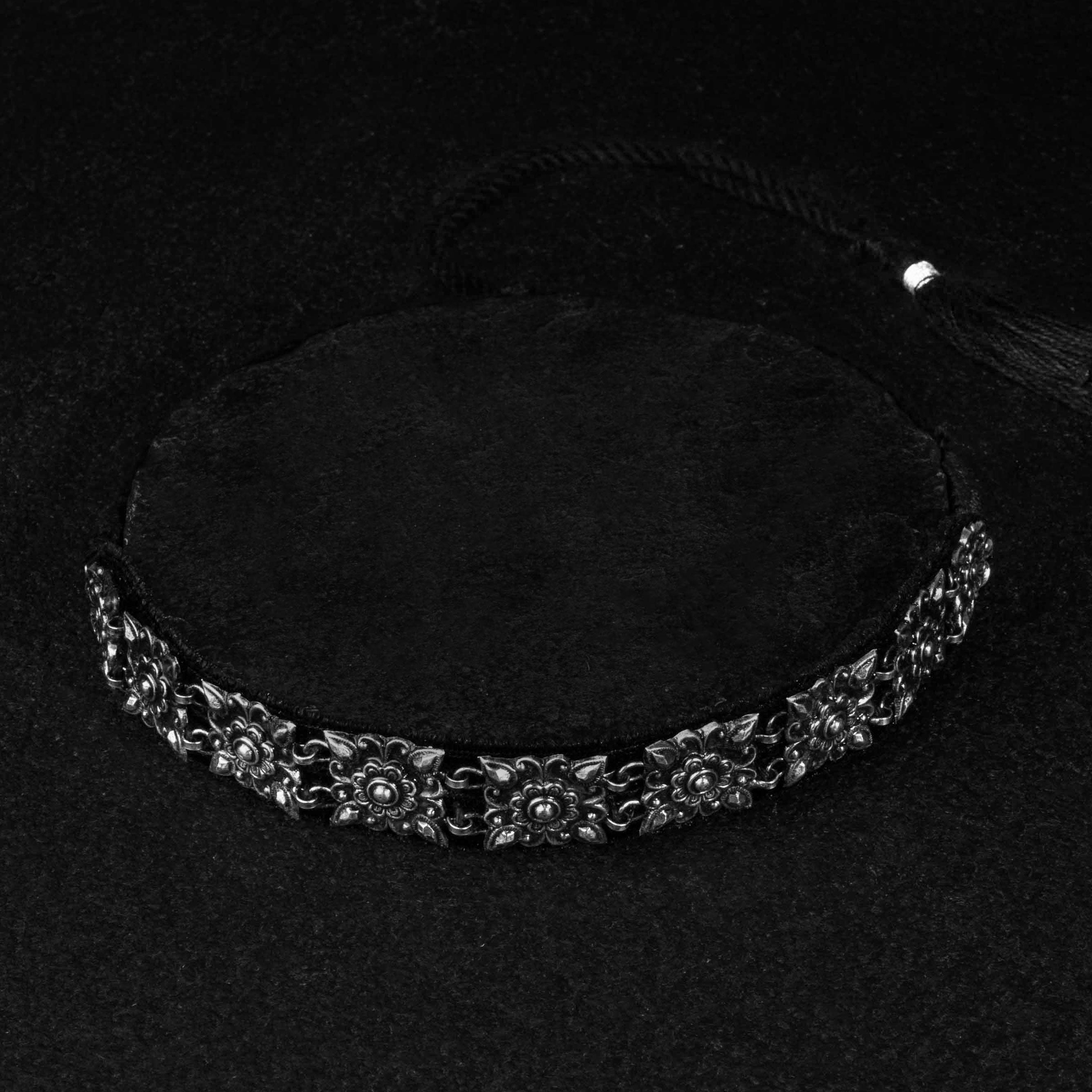 Chauki Guluband Silver Choker Necklace