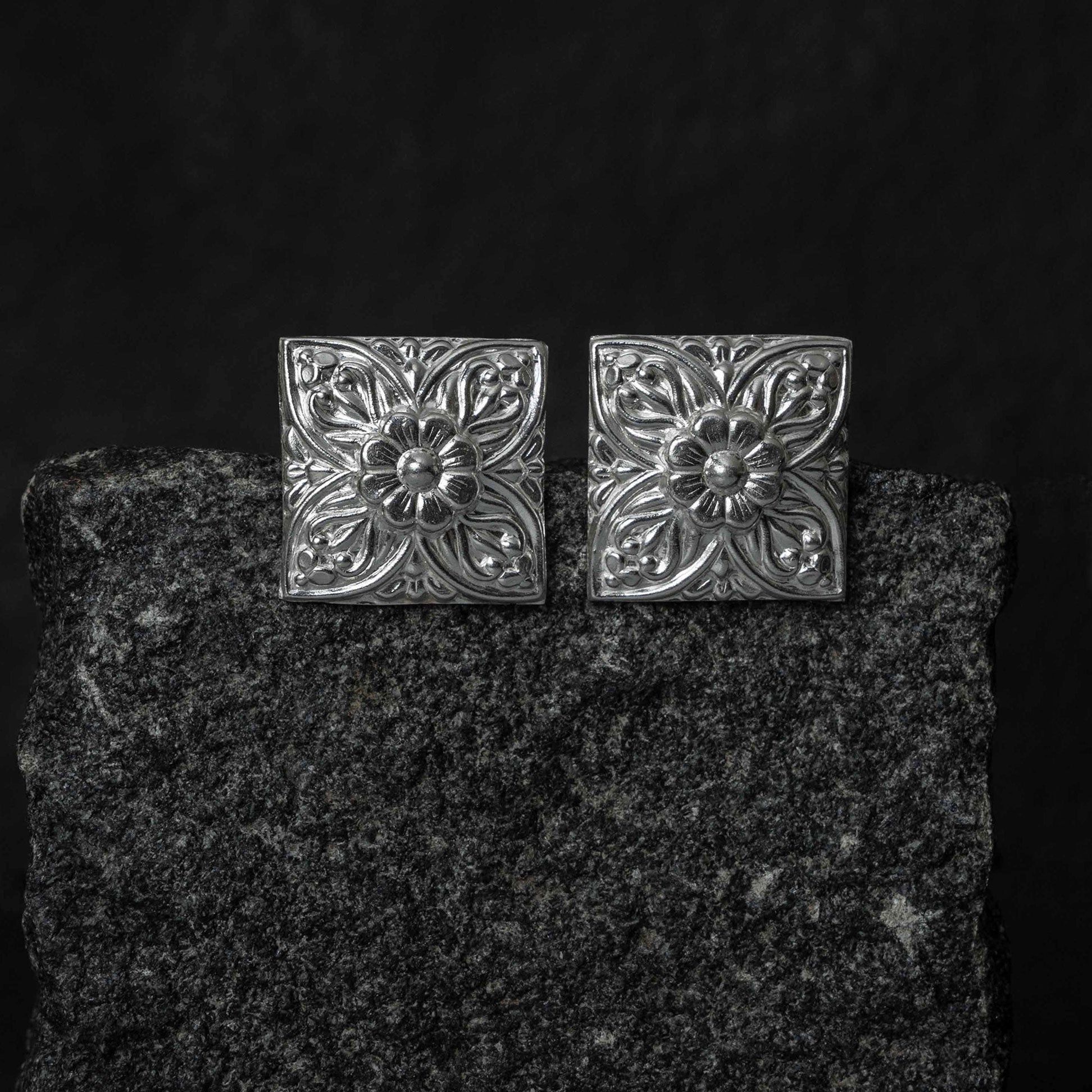 Varg Silver Studs Earring