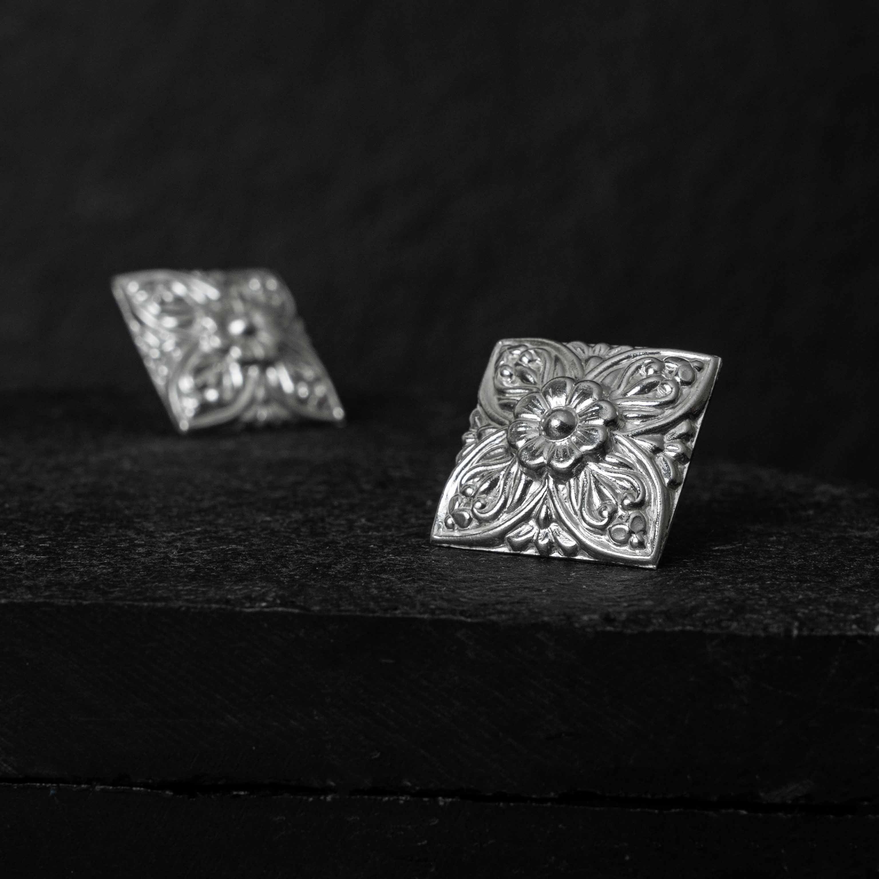 Varg Silver Studs Earring